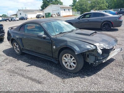2004 Ford Mustang