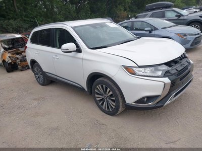 2020 Mitsubishi Outlander