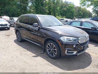 5UXKR0C51G0****** 2016 BMW X5