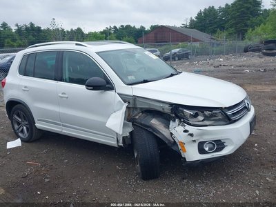 WVGUV7AX0HK****** 2017 Volkswagen Tiguan