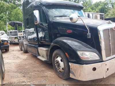 2012 Peterbilt 587