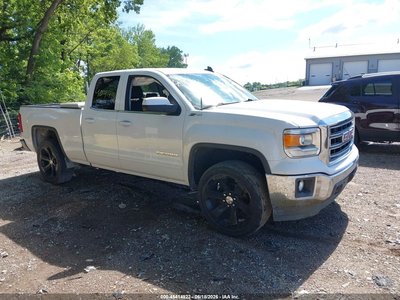 1GTR1UEC8FZ****** 2015 GMC Sierra 1500