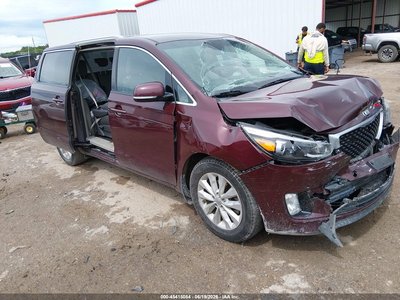 KNDMC5C12H6****** 2017 Kia Sedona
