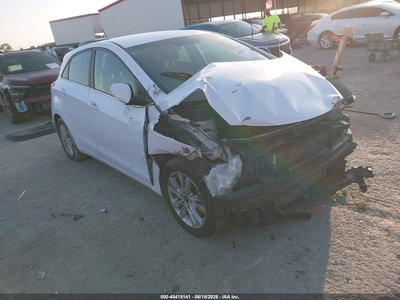 KMHD35LH3FU****** 2015 Hyundai Elantra