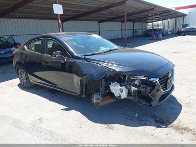 3MZBN1W3XJM****** 2018 Mazda 3