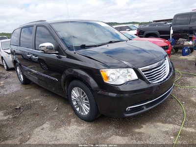 2C4RC1CG0FR****** 2015 Chrysler Town & Country