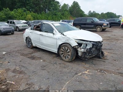 JHMCR6F38HC****** 2017 Honda Accord Hybrid