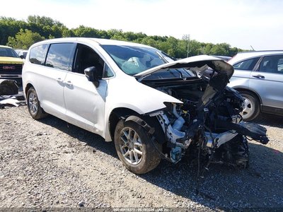 2C4RC1BG2SR****** 2025 Chrysler Pacifica