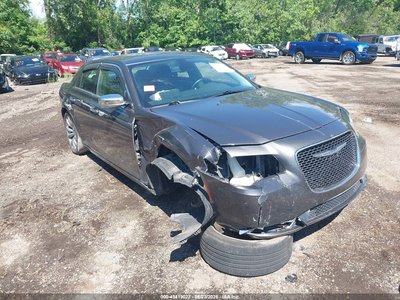 2018 Chrysler 300