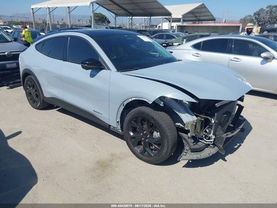 2024 Ford Mustang Mach-E