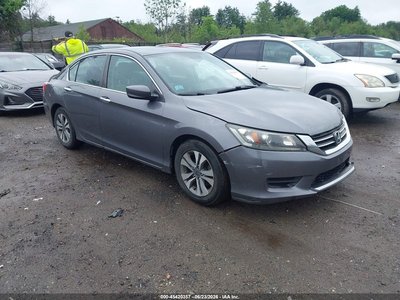 1HGCR2F30FA****** 2015 Honda Accord
