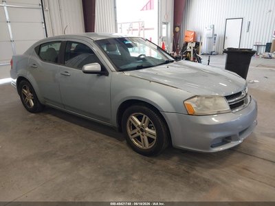 1C3CDZCB0DN****** 2013 Dodge Avenger