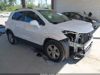 3GNCJLSB1LL****** 2020 Chevrolet Trax