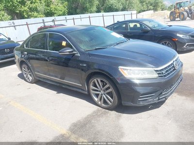 1VWDT7A37HC****** 2017 Volkswagen Passat