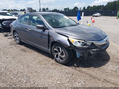 1HGCR2F38GA****** 2016 Honda Accord
