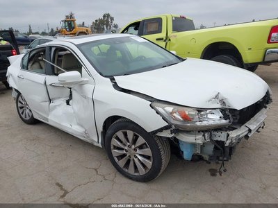 1HGCR3F93FA****** 2015 Honda Accord