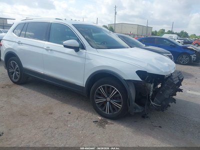3VV3B7AX4JM****** 2018 Volkswagen Tiguan