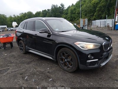 WBXHT3C30J5****** 2018 BMW X1