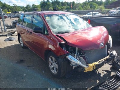 5TDKA3DC8CS****** 2012 Toyota Sienna