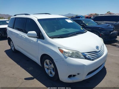 5TDKK3DC8FS****** 2015 Toyota Sienna
