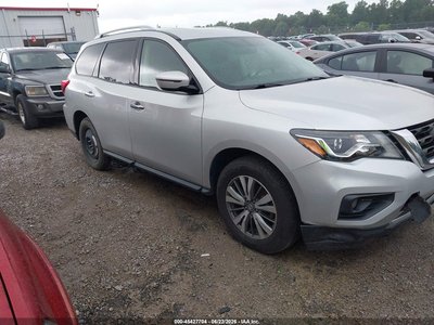 2020 Nissan Pathfinder