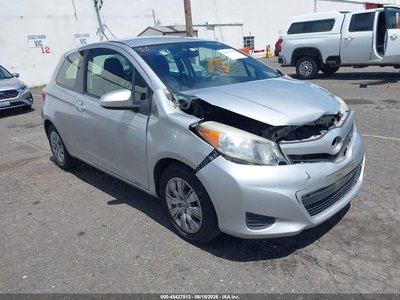 JTDJTUD38DD****** 2013 Toyota Yaris