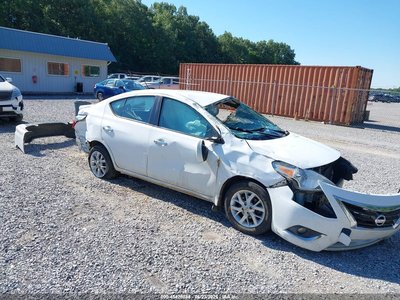 2018 Nissan Versa