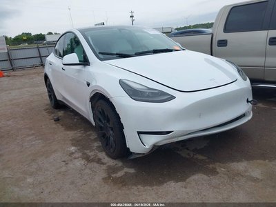 7SAYGDEE1RA****** 2024 Tesla Model Y