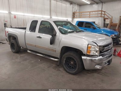 1GCRKSE70DZ****** 2013 Chevrolet Silverado 1500