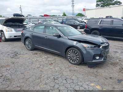 KNALC4J14H5****** 2017 Kia Cadenza