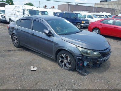 1HGCR2F32GA****** 2016 Honda Accord