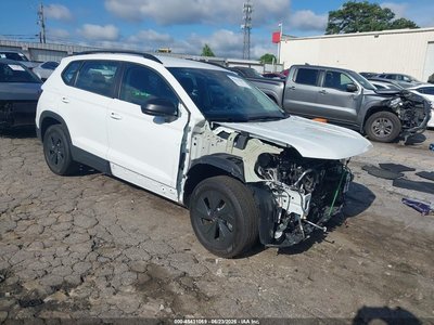 2025 Volkswagen Taos