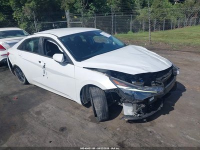 5NPLM4AGXMH****** 2021 Hyundai Elantra