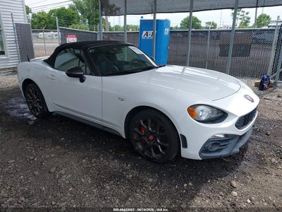 JC1NFAEK8H0****** 2017 Fiat 124 Spider