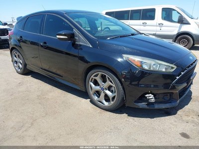 1FADP3L99GL****** 2016 Ford Focus