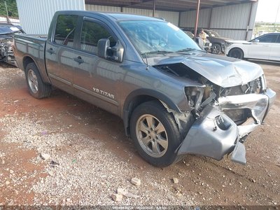 2015 Nissan Titan