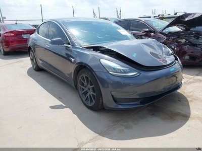 5YJ3E1EA1KF****** 2019 Tesla Model 3