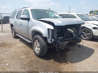 1GNSCJE03CR****** 2012 Chevrolet Suburban