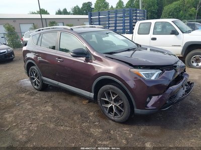 2T3JFREV9HW****** Salvamento y Destrozados 2017 Toyota RAV4 en Northern Virginia