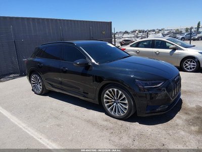 WA1VAAGE7KB****** 2019 Audi E-tron