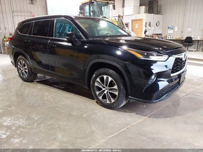 5TDGZRAH2MS****** 2021 Toyota Highlander