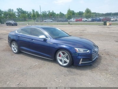 WAUB4CF59JA****** 2018 Audi S5