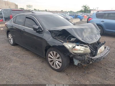 1HGCR3F85FA****** 2015 Honda Accord