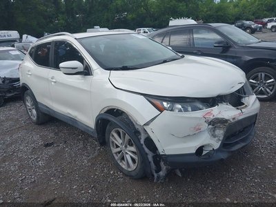 JN1BJ1CP8HW****** 2017 Nissan Rogue Sport