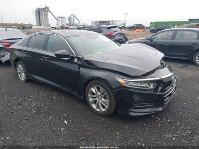 1HGCV1F16JA****** 2018 Honda Accord