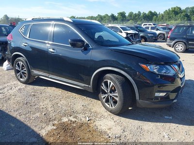 JN8AT2MV6JW****** 2018 Nissan Rogue