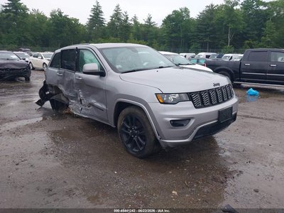 1C4RJFAG1JC****** 2018 Jeep Grand Cherokee
