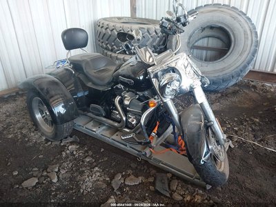 1HD1MCM14FB****** 2015 Harley-Davidson Freewheeler