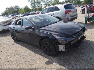 5NPLM4AG5NH****** 2022 Hyundai Elantra