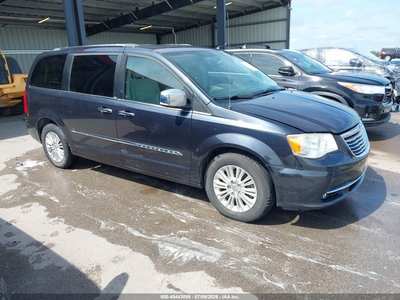 2014 Chrysler Town & Country